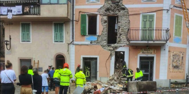 Esplosa palazzina a Soldano, estratto vivo il terzo ferito