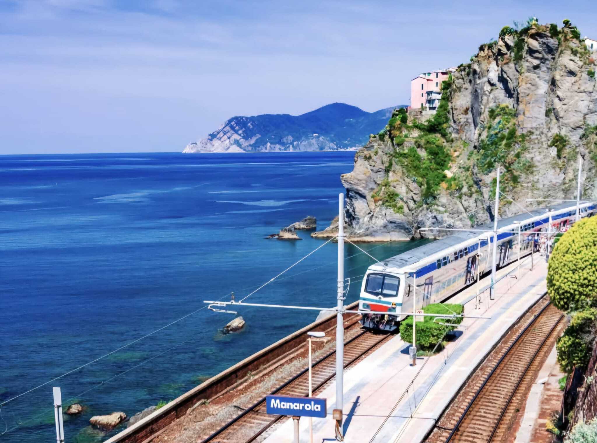 Trasporti, da oggi tornano i ‘treni del mare’ tra Liguria e Lombardia